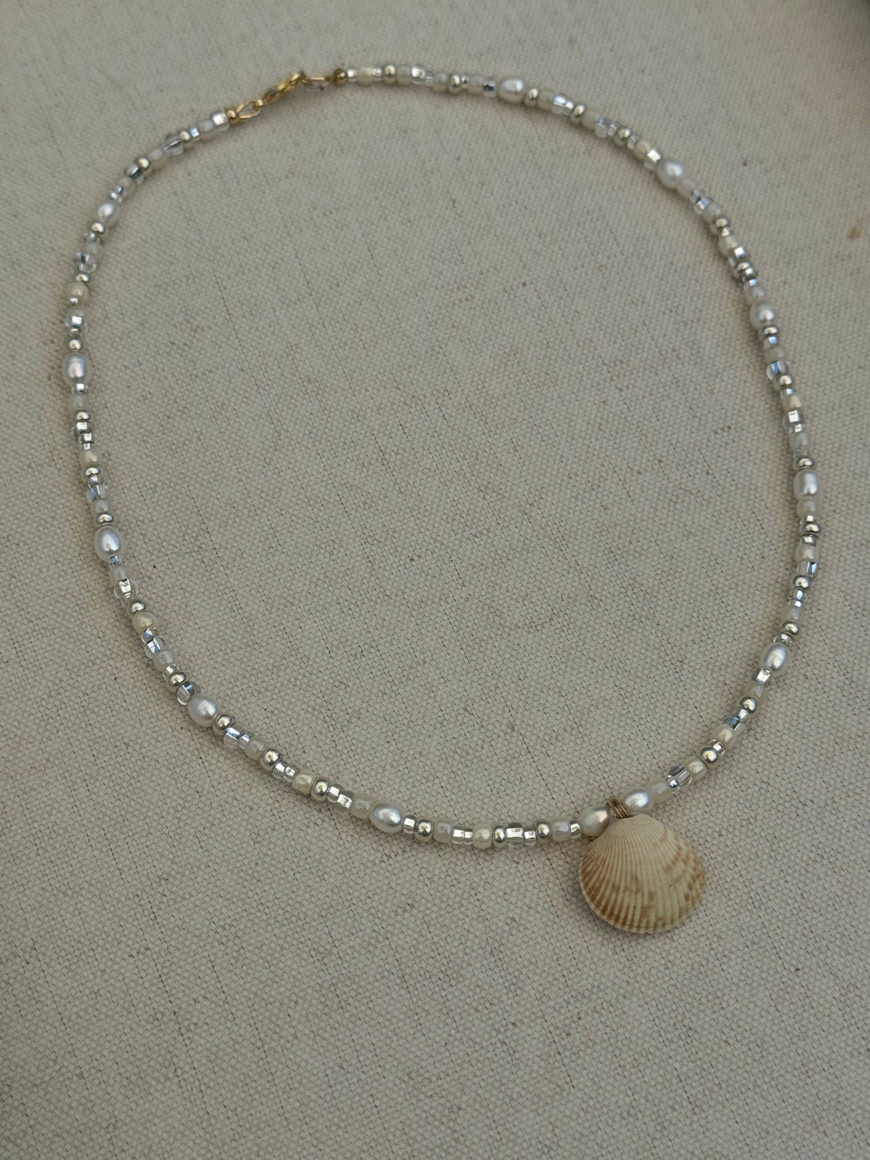 i said oui - Wholesale Beaded/pearl necklace - The Shell Game10