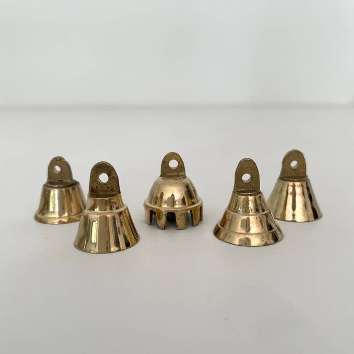 fort & field - Wholesale Bell - 7/8" mini brass claw and flared bells w/ metal striker