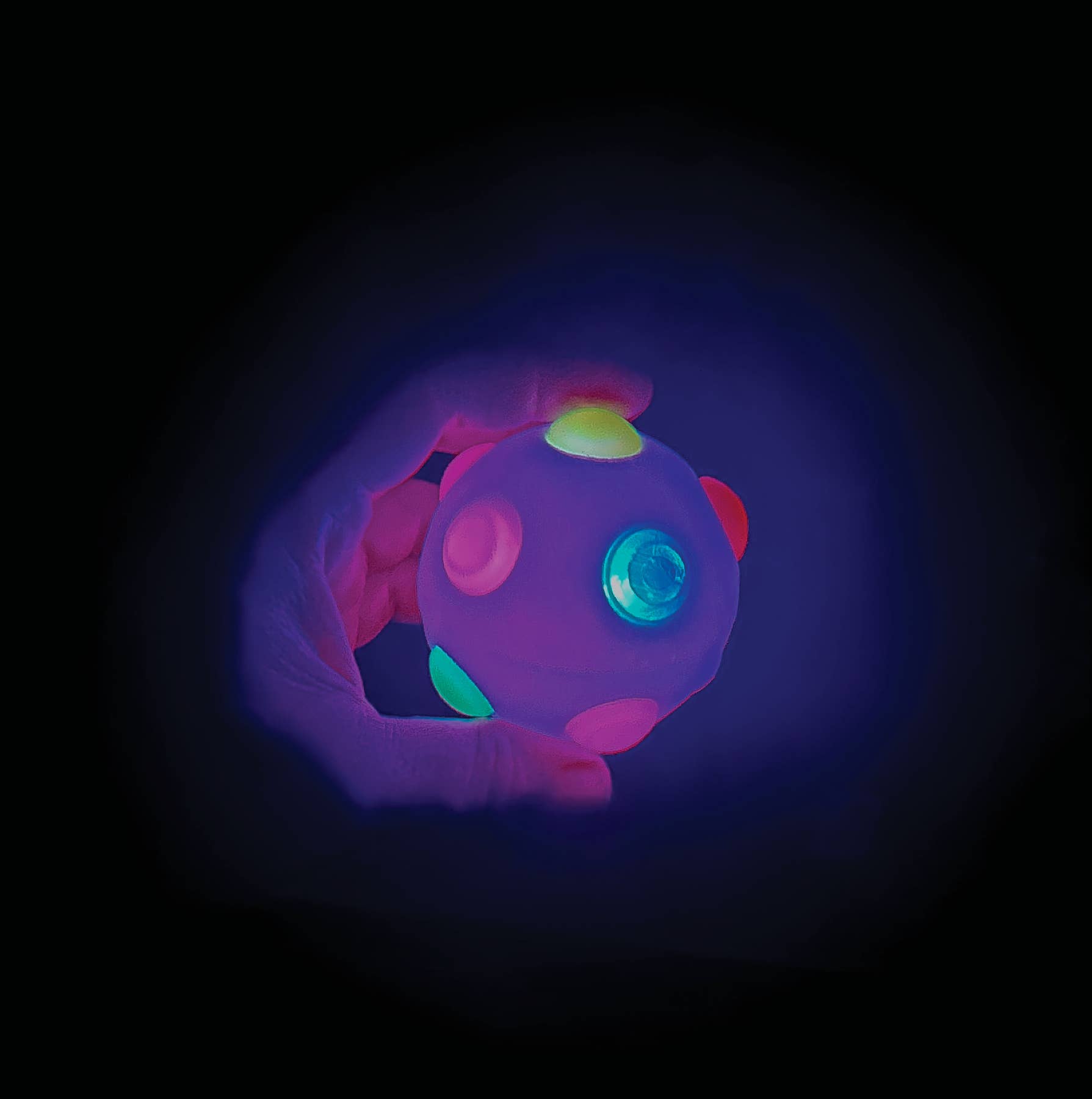 Geddes - Wholesale Light-Up Toy - Kids & Baby - LIGHT UP CRAZY BALL 12/DSP6