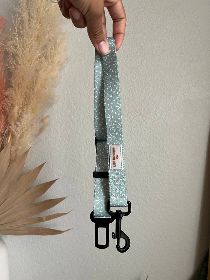 'Tiffany' - Dog Seatbelt for wholesale by LiZo Bandana Co