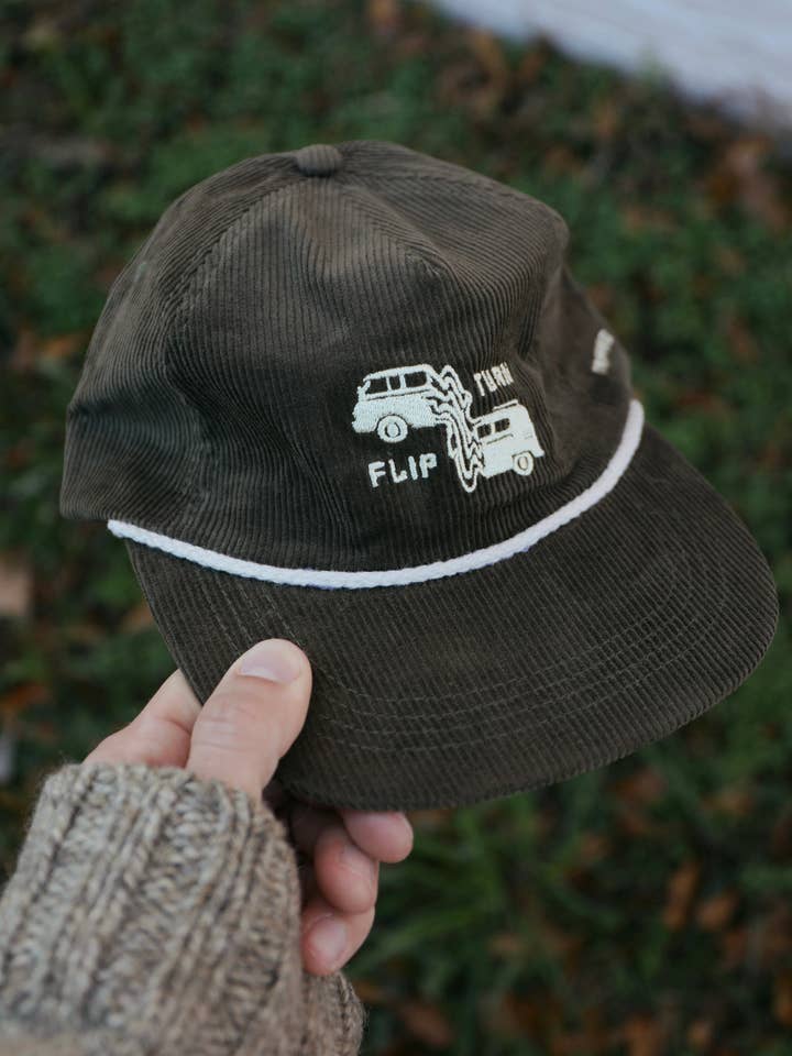 FLIPTURN X BEATEN PATH CO JUNO CAPPELLO per la vendita all'ingrosso da parte di Beaten Path Co