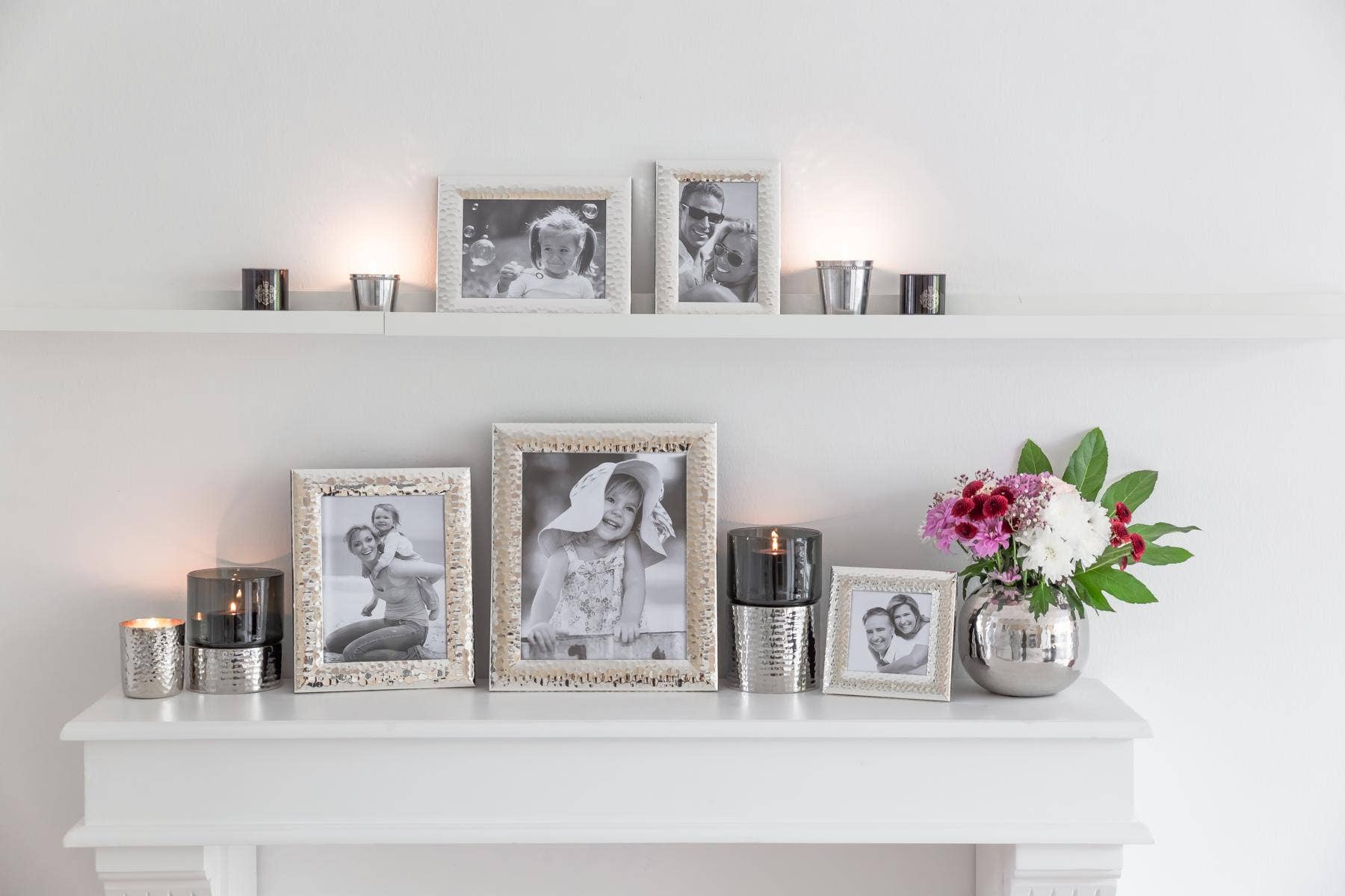 EDZARD – Großhandel Windlicht – Kerzenleuchter Cosmo (Höhe 13 cm), dunkles Glas, gehämmert6