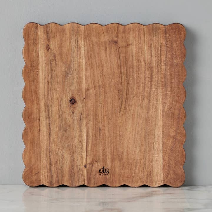 Scalloped Cutting Board, Large Square for wholesale by etúHOME