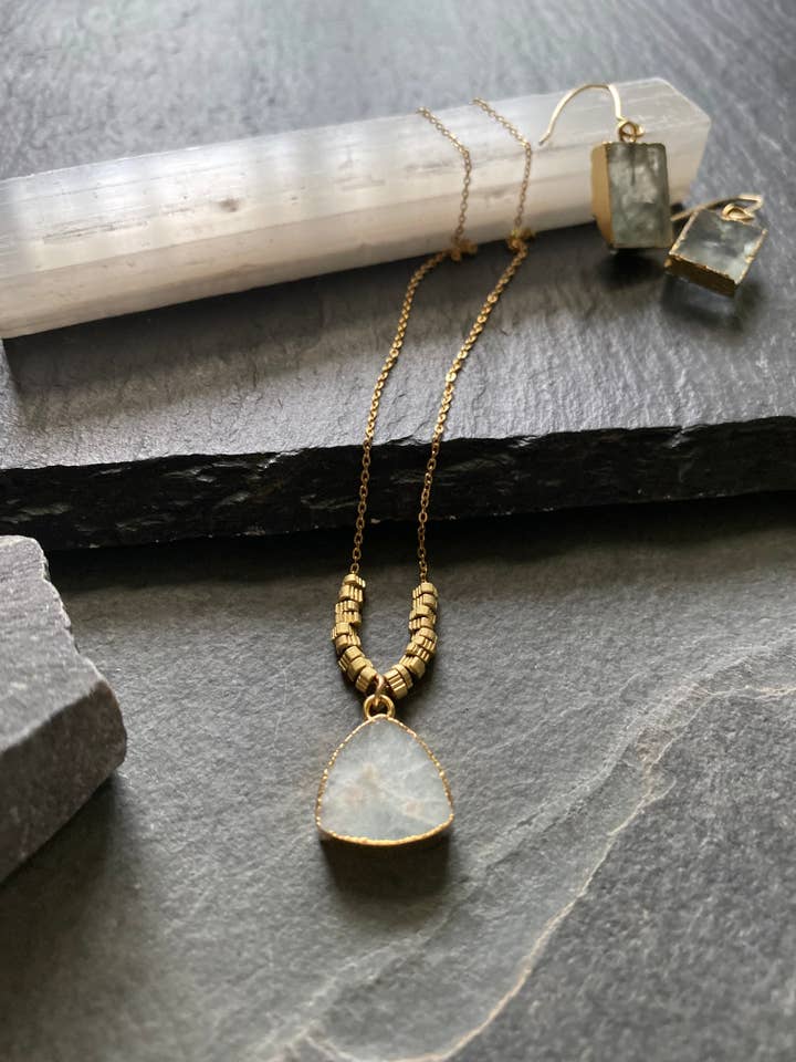 Akvamarin halskæde for engroshandel hos Anjali Goods