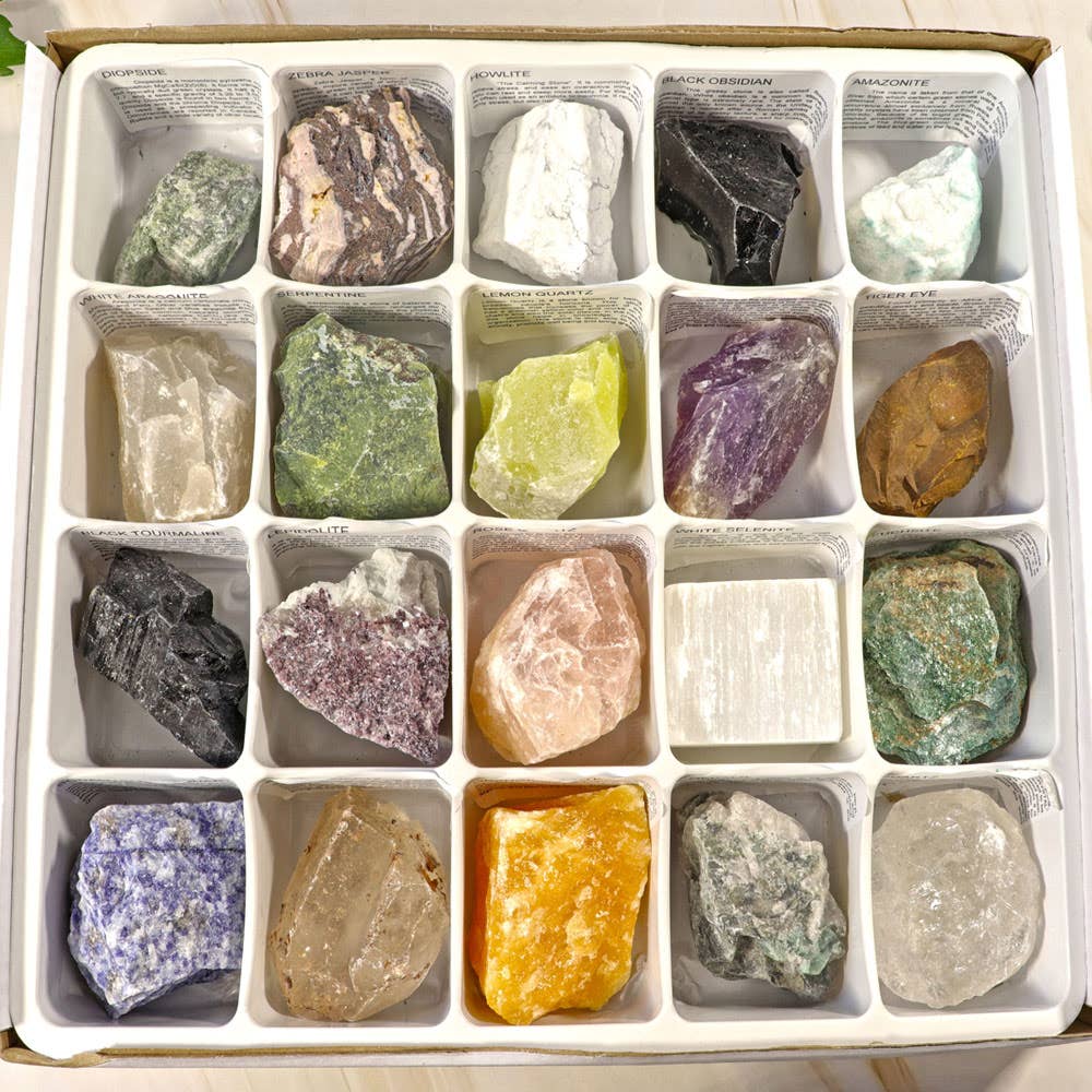 Natures Artifacts Inc – wholesale Spiritual stone/crystal – Mix Mineral Flat, Assorted Crystals2