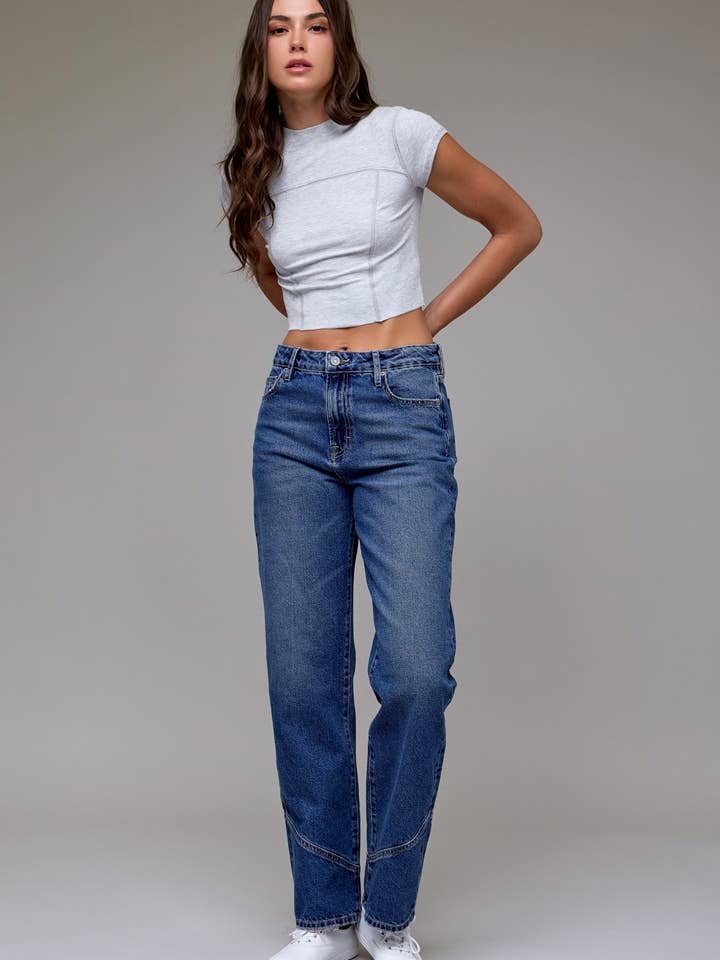 Medium Wash Fashion High Rise Classic Straight for wholesale by Hidden Jeans