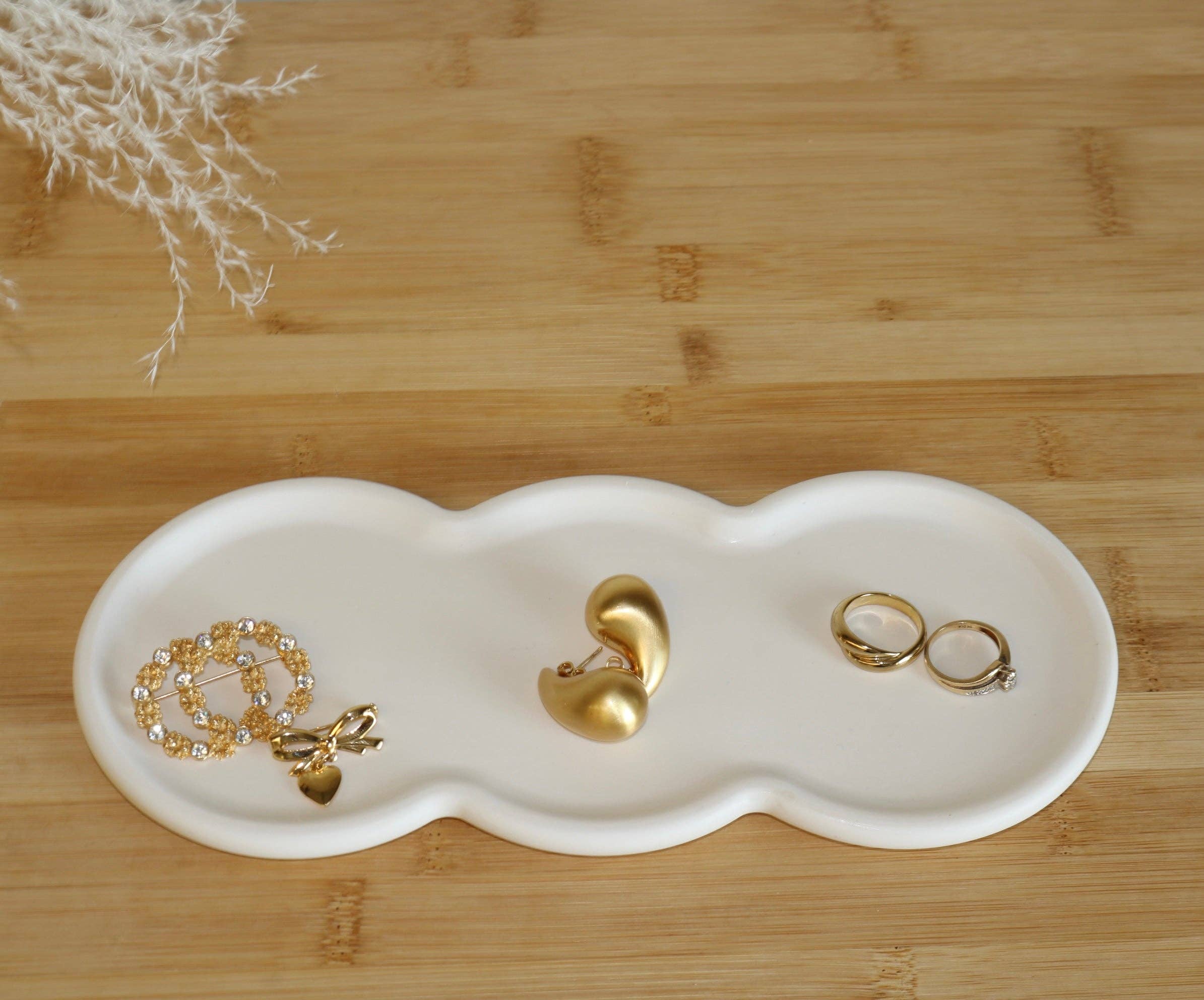 ByUwaz - Wholesale Decorative Tray - Large Wavy Tray Jesmonite Tray4