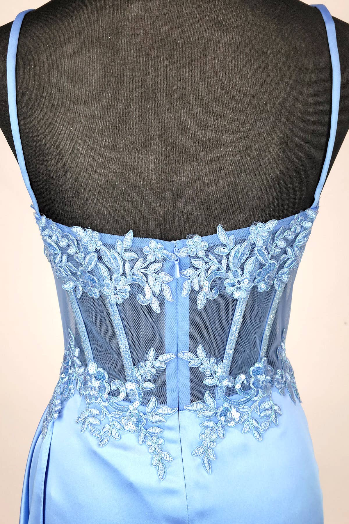 Chicas - Wholesale Dress - Women's - Short Dress With Sequins and Embroidery. C35511