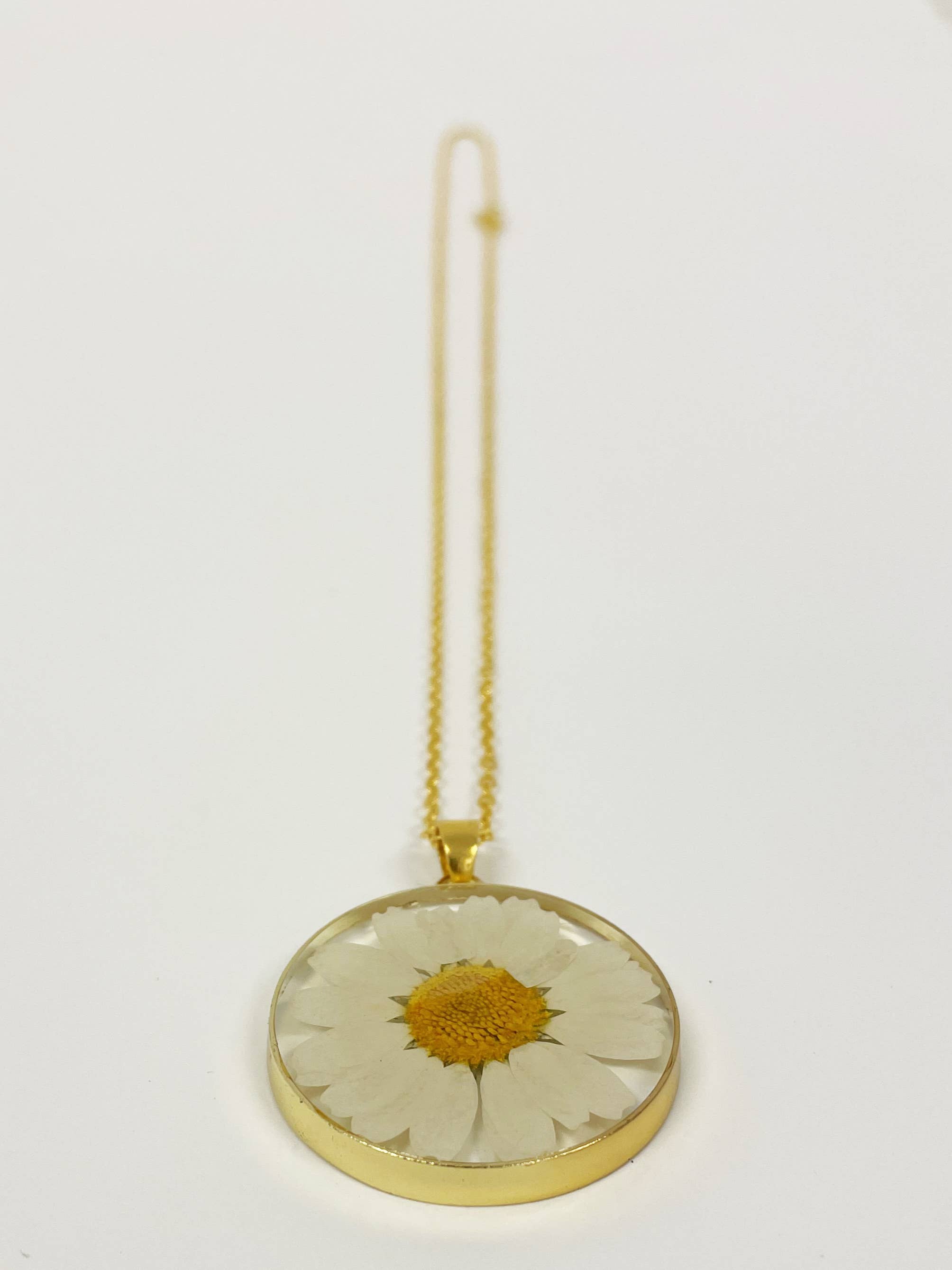 Sunnie Lane - Wholesale Pendant/Charm Necklace - Pressed Flower Necklace - Made With Real Flowers6