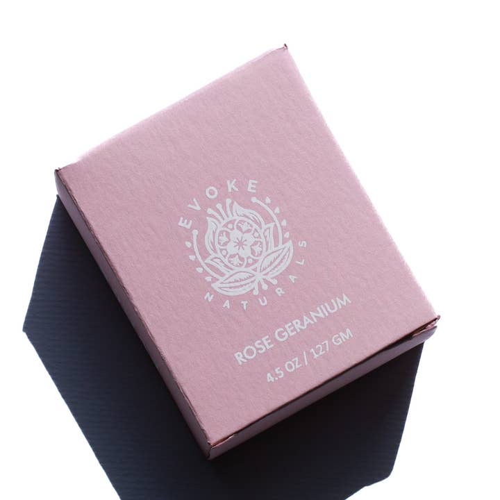 SAVON AU GÉRANIUM à l'argile rose pour la vente par Evoke Naturals