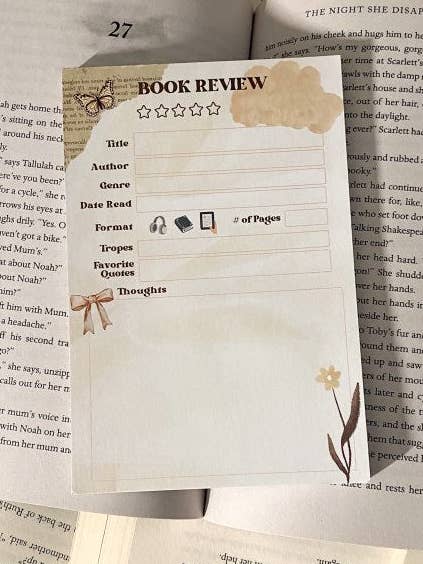 Kladblok met boekbespreking, 50 pagina's, niet-klevend voor wholesale door Savvy Book Collective