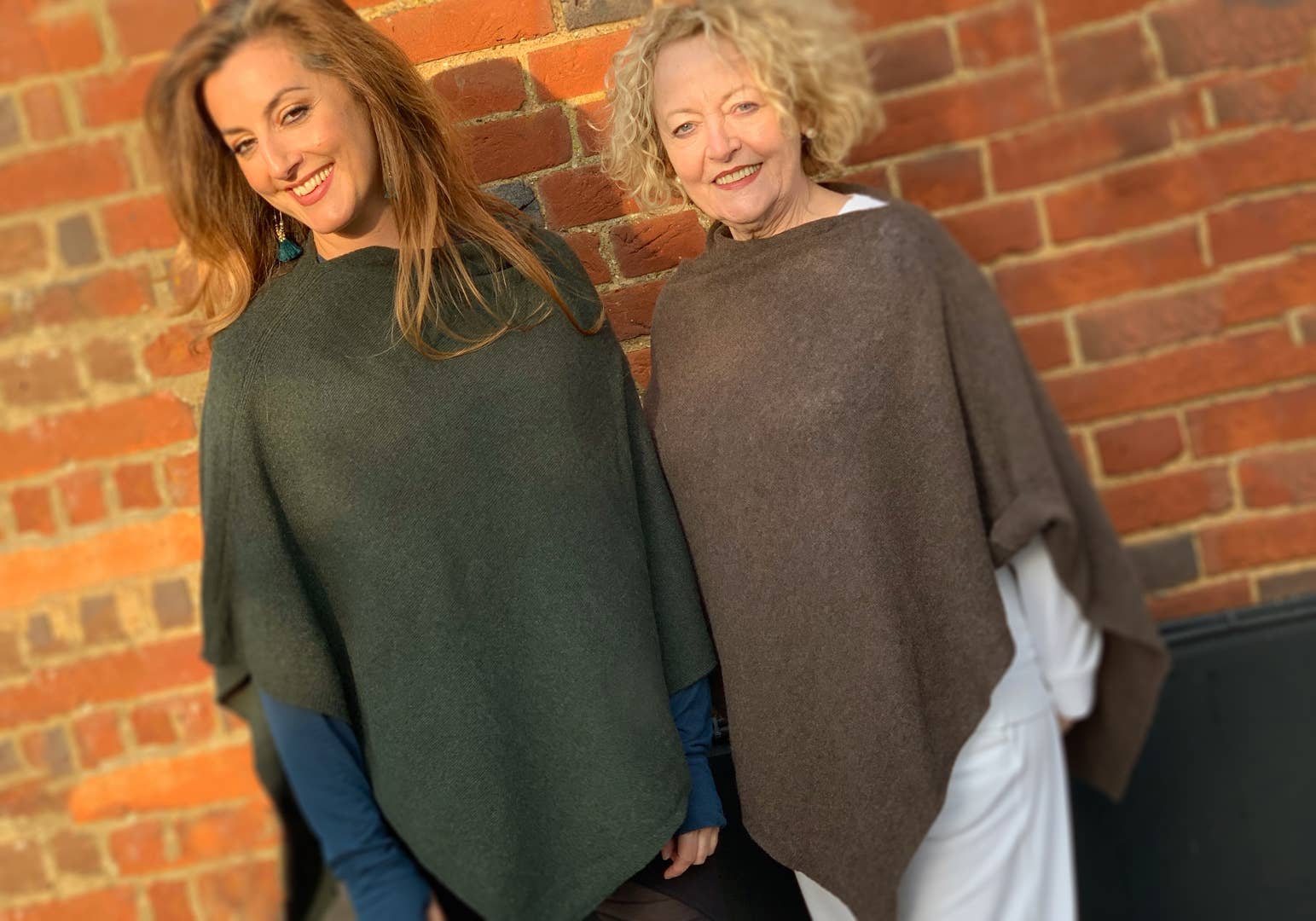 Creatico - Wholesale Poncho - Women's - House of Conti Firenze Cashmere Blend Italian Poncho Regular14