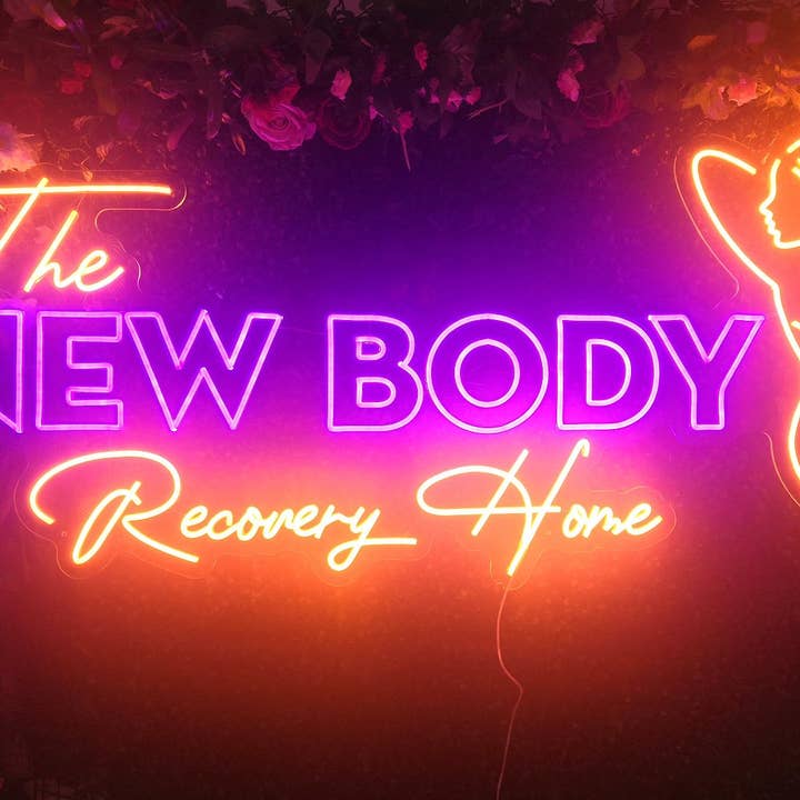 Det nye Body Recovery Home Neonskilt for engroshandel hos Aoos Custom