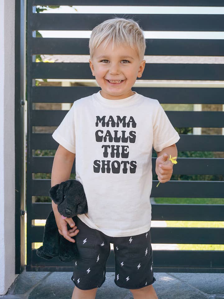 Børns mor kalder skuddene for engroshandel hos Mama Rising Collective