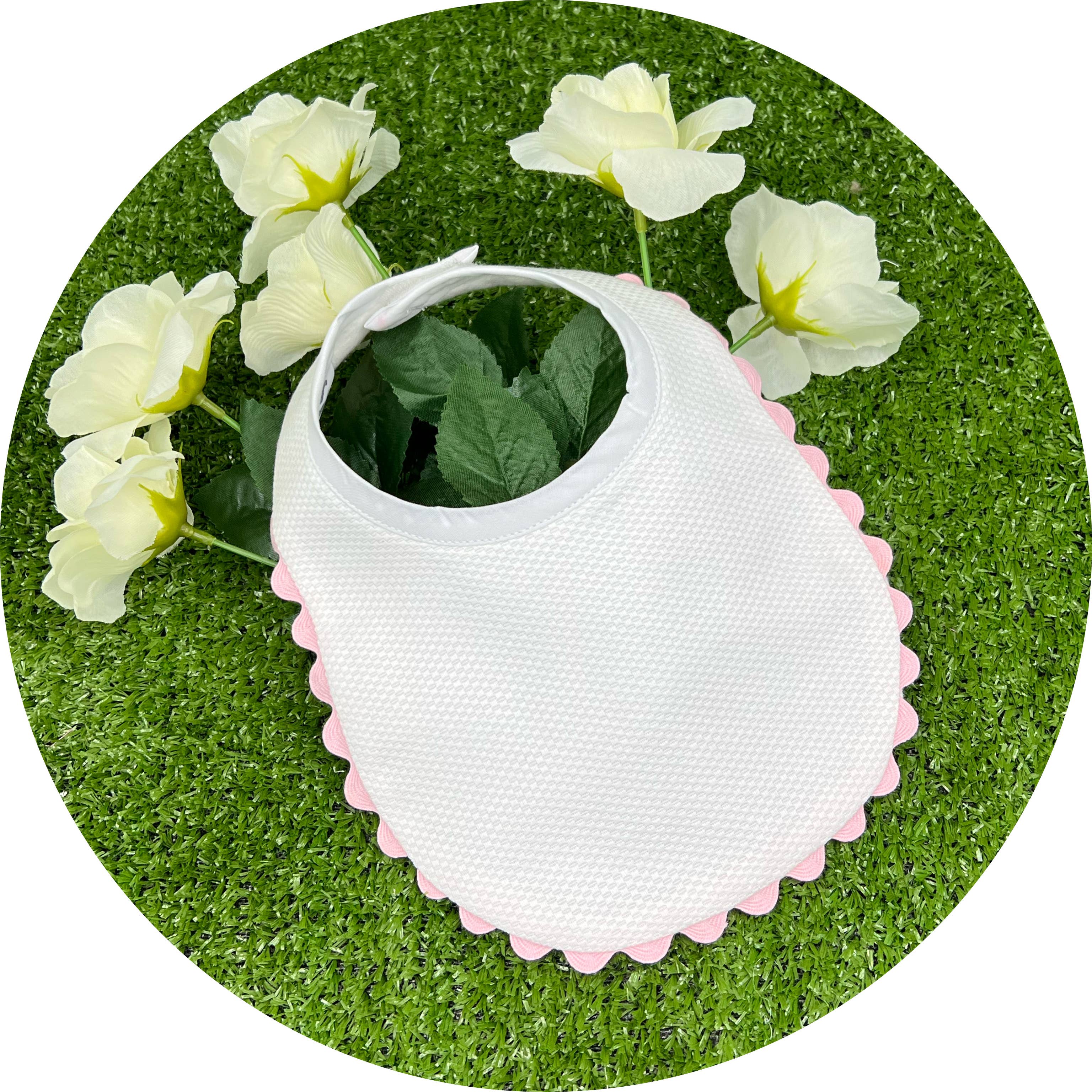 THE ROYALTY COLLECTION – Engroshandel Hagesmæk - Baby – Hvid bomuld Pique spædbarn hagesmæk3