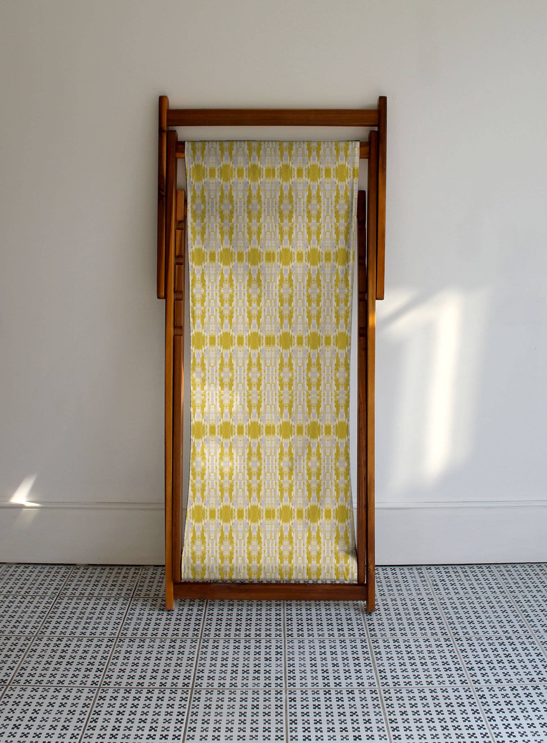 Lemon Made - Wholesale Klapstoel - Fractural Zest houten ligstoel3