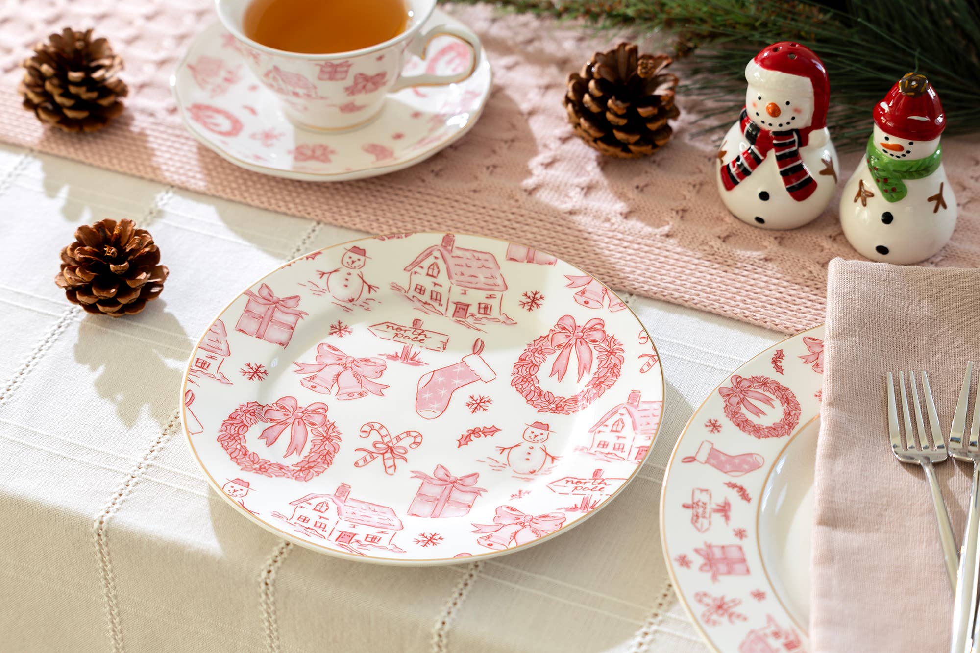 Grace Teaware - Vente Assiette - Assiette à dessert en porcelaine fine avec nœud rose de Noël 8"