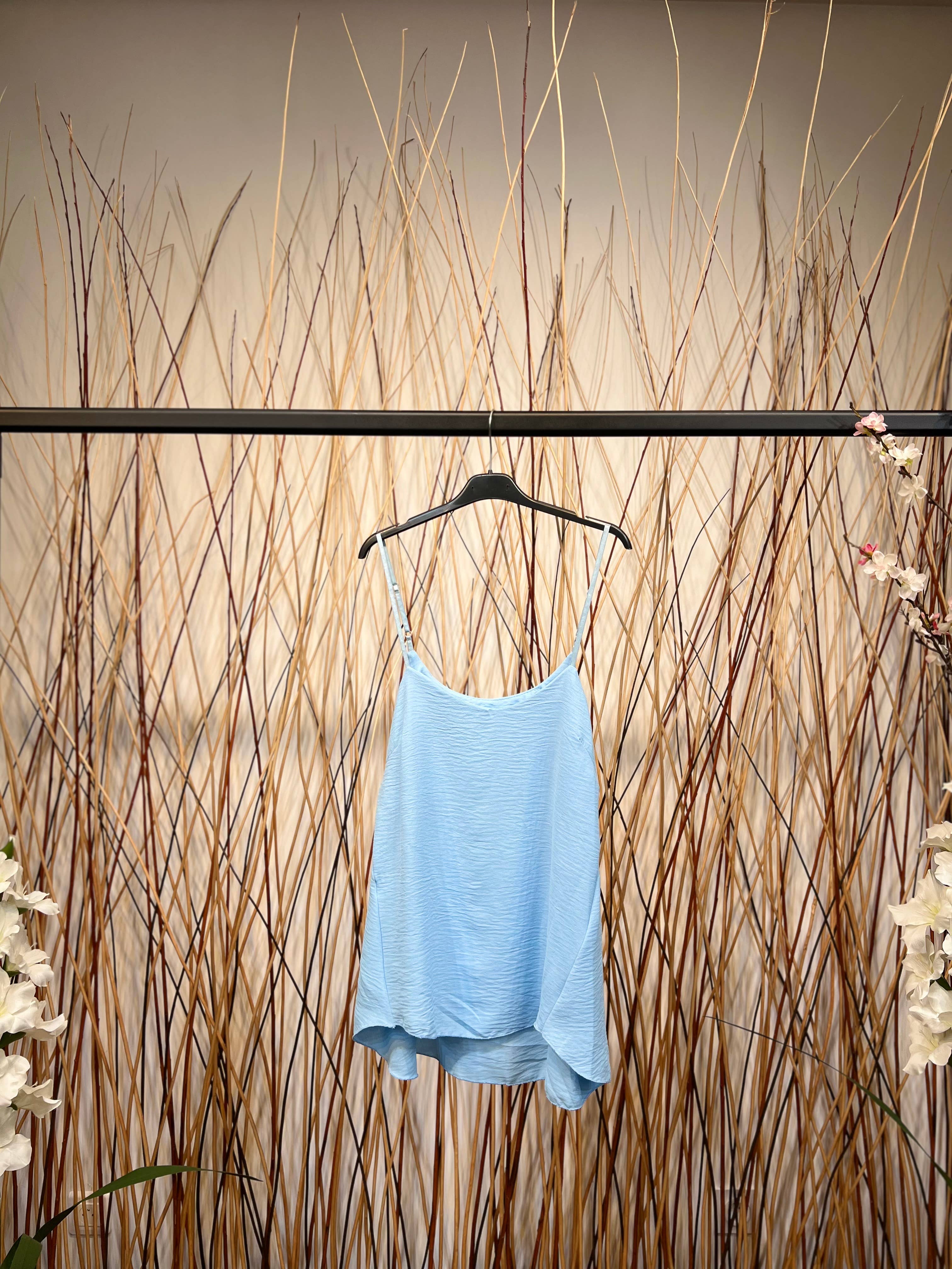 L'Emotion – Engroshandel Tanktop – Kvinder – Cropped tanktop med rund hals og justerbare tynde stropper5