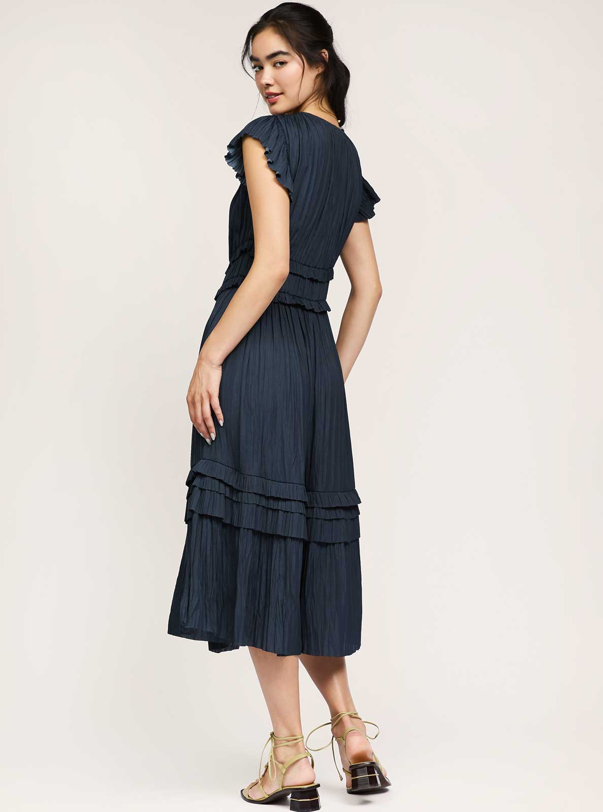 Current Air – wholesale Dress – Women's – Pleated Sleeve Ruffle Long Dress6
