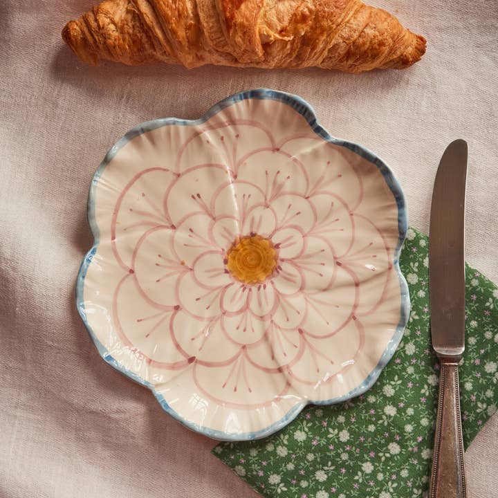 RicebyRice - Vente Assiettes/plats/bols de décoration - Assiette d'appoint en céramique en forme de fleur avec bordure bleue1