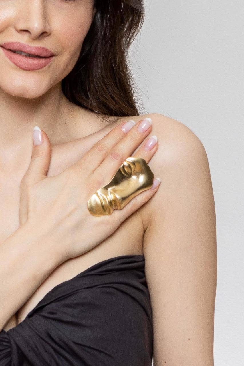 Zeydor Accessories - Wholesale Cocktail/Statement Ring - ZeyDor Gold Silhouette Ring 100311
