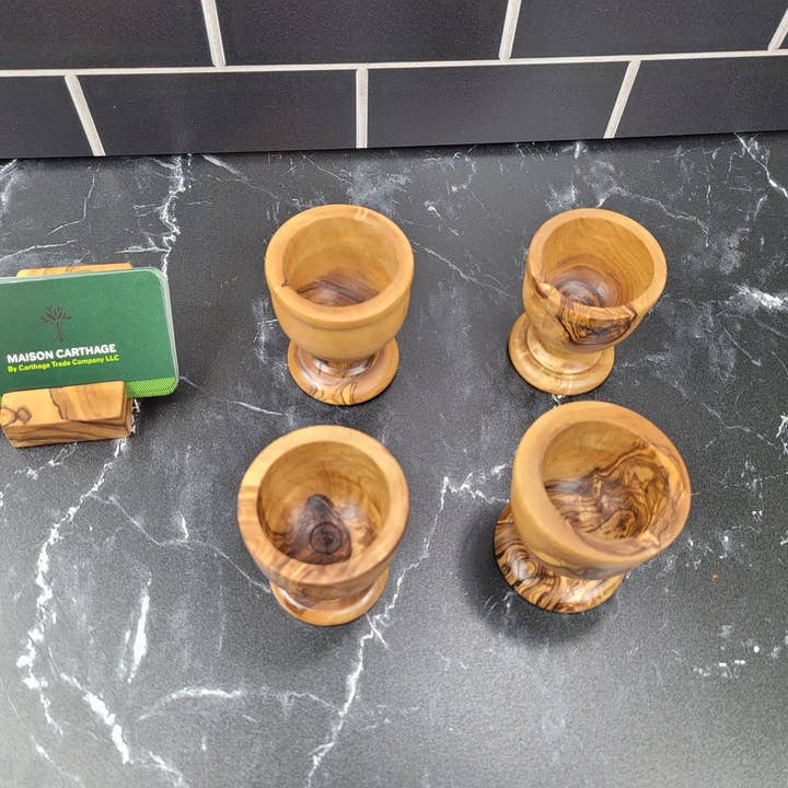 Maison Carthage – wholesale Äggkopp/-hållare – Olive Wood ägg Cup | Trä ägghållare | Uppsättning av 23