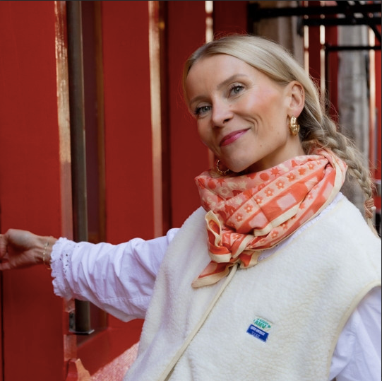 Love Explorers – Großhandel Kopftuch – Damen – Großes Tuchmuster rosa/rot3