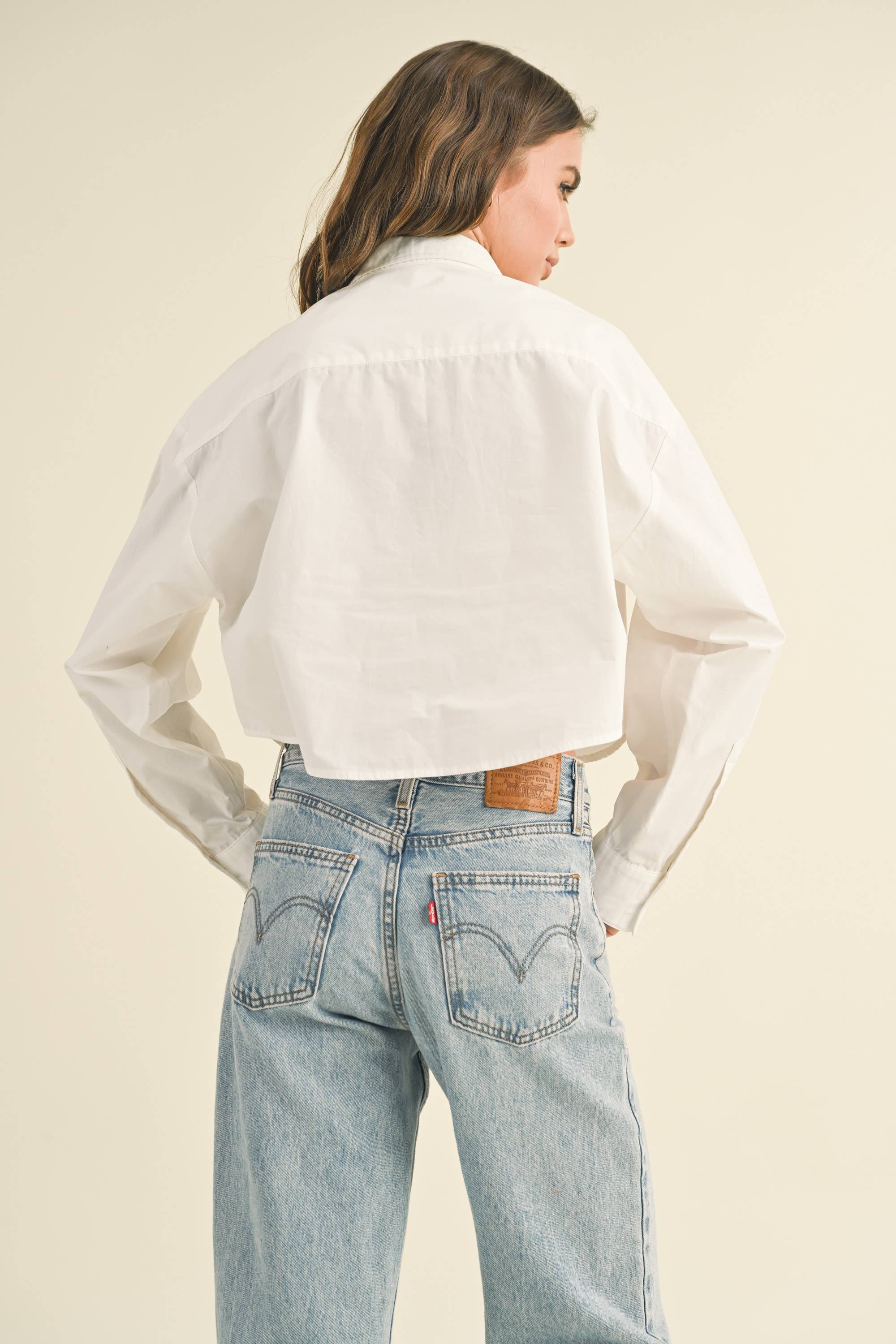 White T2922     CROPPED BUTTONDOWN SHIRTS for wholesale on Faire2