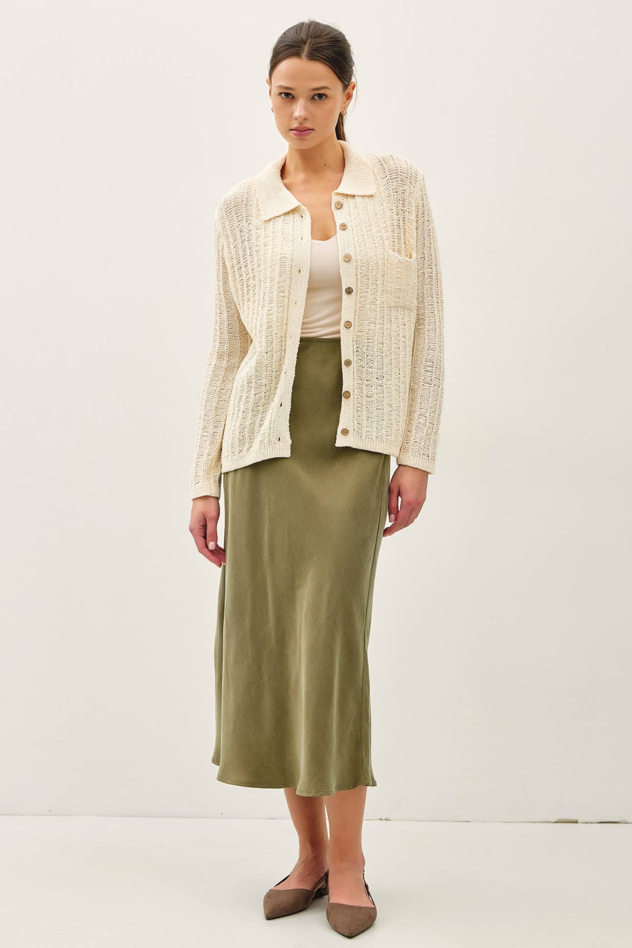 Be Cool - Wholesale Cardigan - Women's - BREEZY TEXTURED KNIT BUTTON UP COLLARED CARDIGAN 1