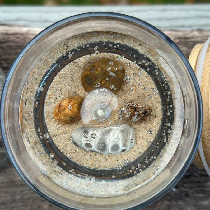 Devonian Coast - Wholesale Novelty Candle - Lake Michigan Petoskey Stone Gel Candle – Medium 6oz Wax1