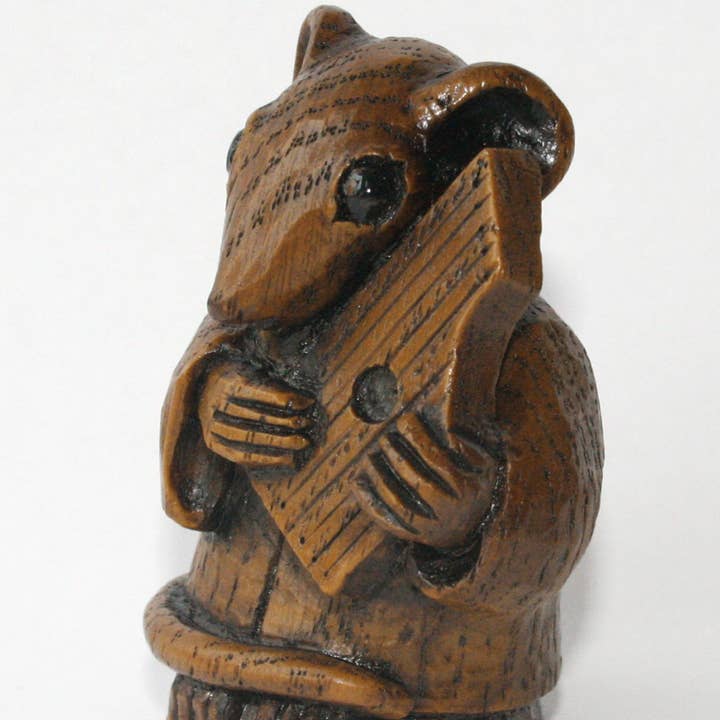 Oakapple Designs Ltd - Wholesale Decorative Figurine - Church Mouse Playing Psaltery- Reproduction carving ornament1