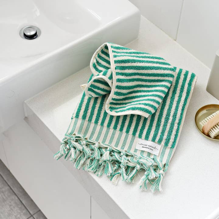 Miss April Towels - Wholesale Hand Towel - Turkish Cotton Hand Towel - Green Stripes