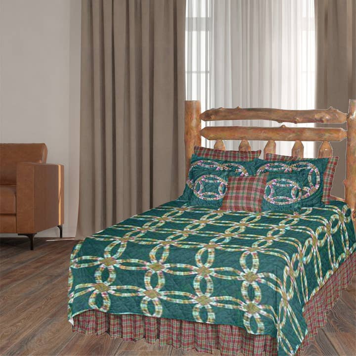 Green Double Wedding Ring Quilt, Patchworked cotton Quilts. for wholesale by Patch Magic