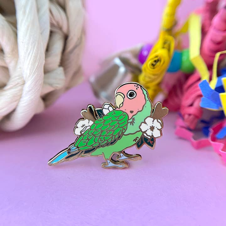 Alfinete de esmalte Peach Lovebird por atacado de The Crowned Rabbit