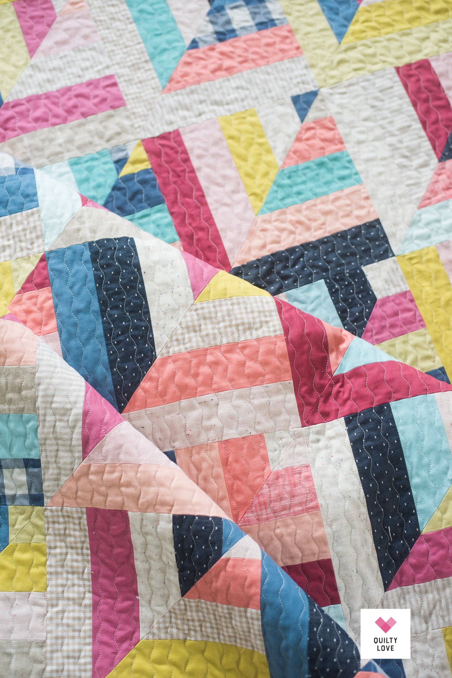 Quilty Love - Wholesale Craft Sewing Kit - Lucky Log Cabins PAPER Quilt Pattern3