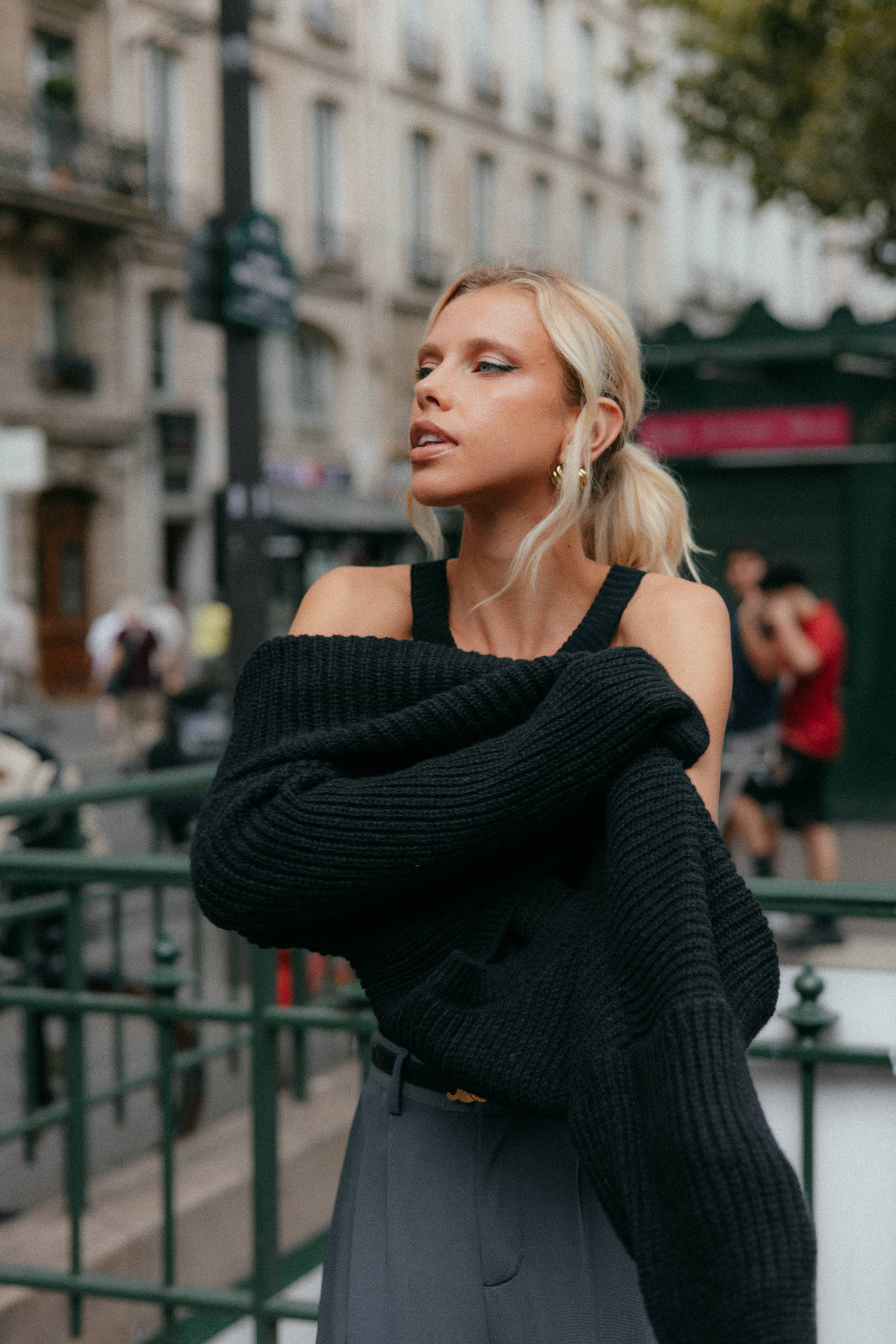 LUCCE - Wholesale Knit Sweater - Women's - Chunky knit sweater - PU110183