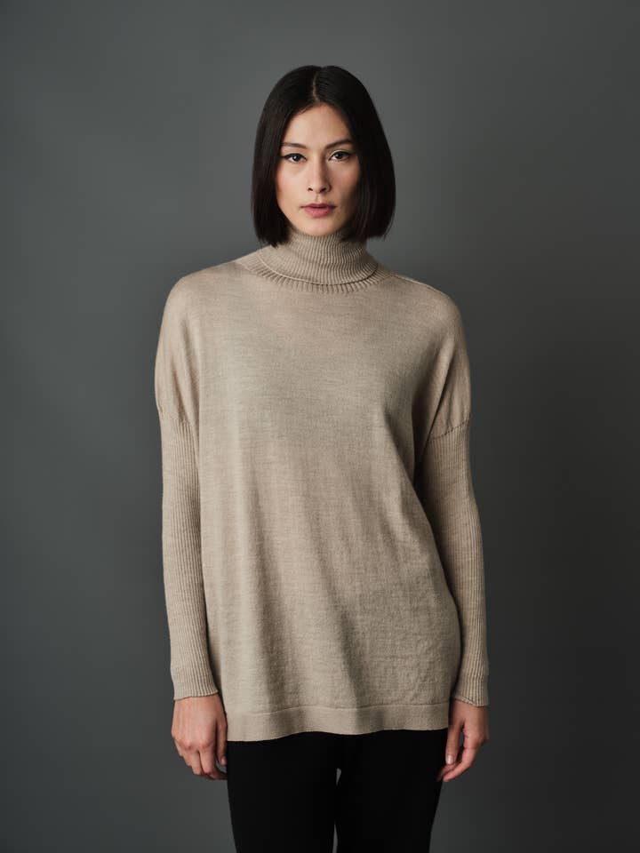 Maglione oversize in merino con collo a polo Hadid per la vendita all'ingrosso da parte di CNCRT London