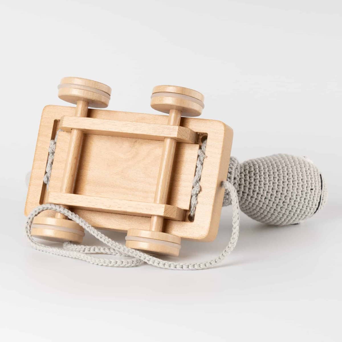 SindiBaba – Großhandel Klassisches Spielzeug – Kinder – Gehäkeltes Nachziehtier Dinosaurier DINO in Grau4