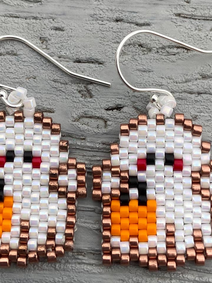 Orecchino con perline fantasma per la vendita all'ingrosso da parte di DlpDesigned