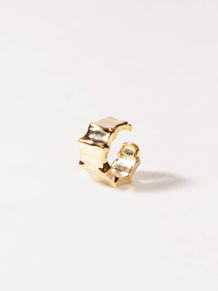 Gewellter Ohrmanschette für den Großhandel von Seyyah