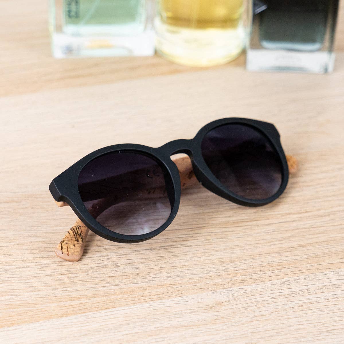 Meninas Bonitas Cork - Wholesale Sunglasses - Women's - Women's Cork Sunglasses with UV Protection Lenses(Including case) L-10986
