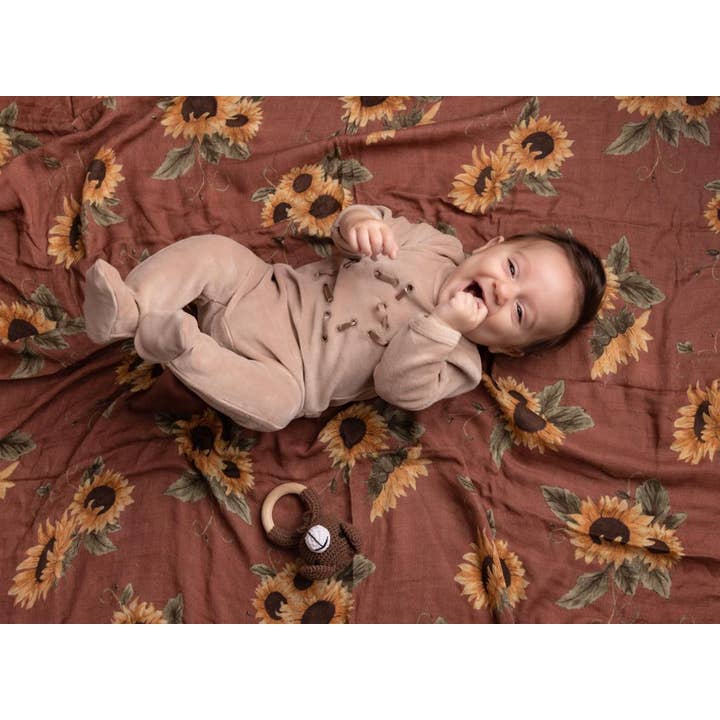 Woven Star Footie for wholesale by Tricot Bebe