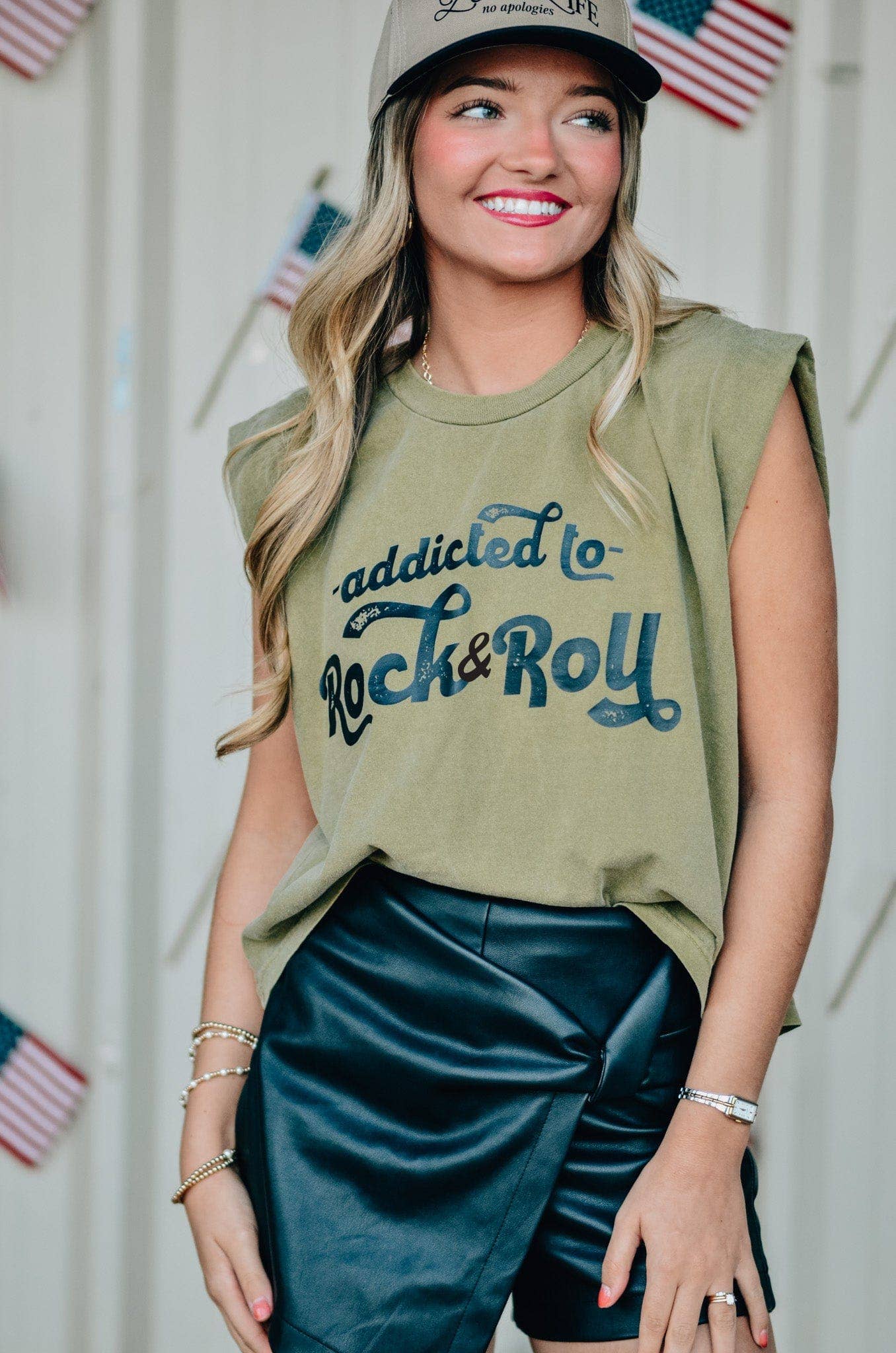 Southern Bliss Co. - Vente T-shirt sérigraphié – femme - Débardeur Muscle Addicted to Rock and Roll1
