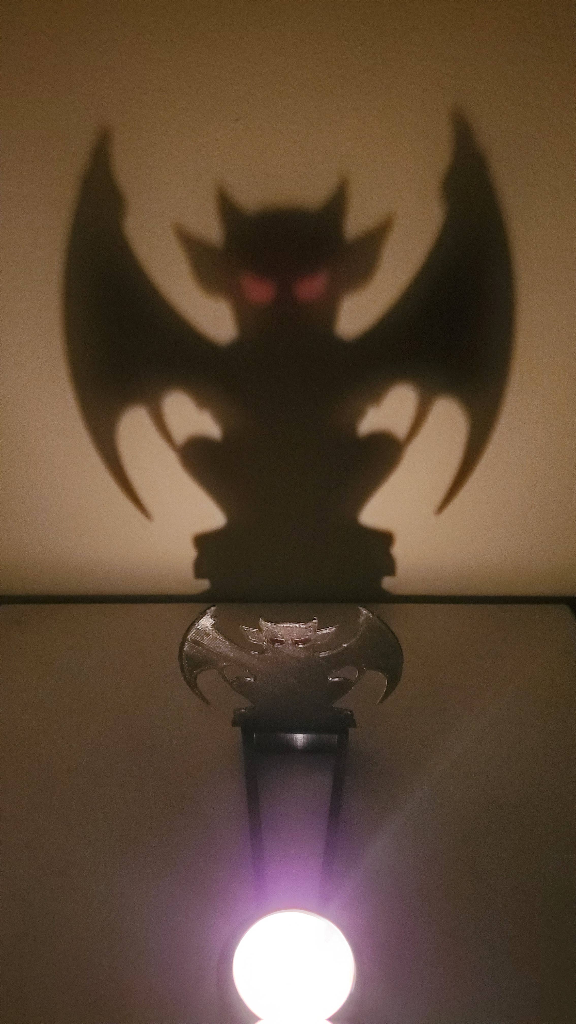 KeaLite - Wholesale Decorative Figurine - KeaLite Gargoyle Shadow Caster (Ships USA Only)2