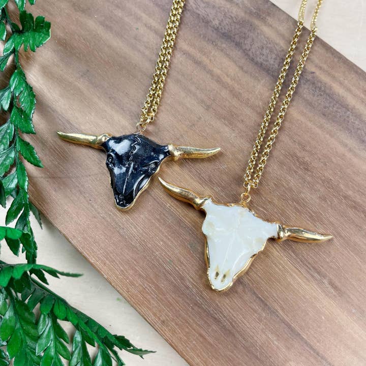 Gouden gebeeldhouwde Longhorn Bull ketting voor wholesale door Ewelina Pas Jewelry