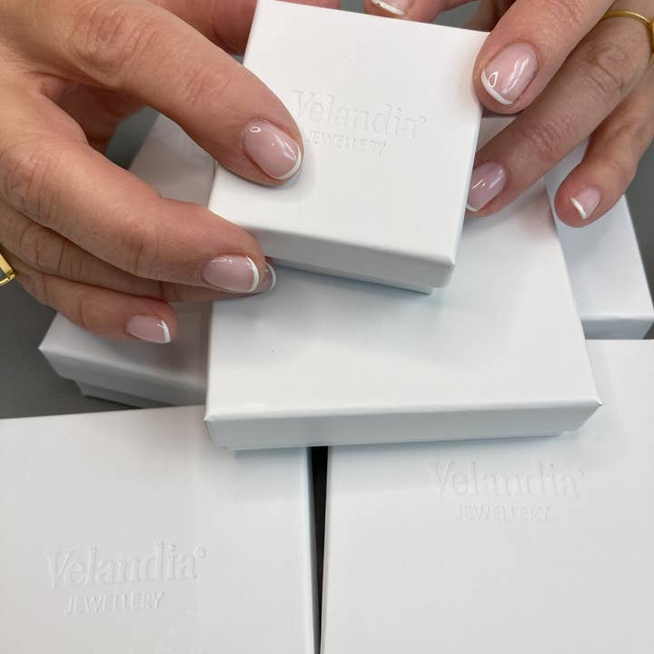 Ele Velandia - Wholesale Dangle Earrings - Long gold earrings for women. Handmade, fashion3