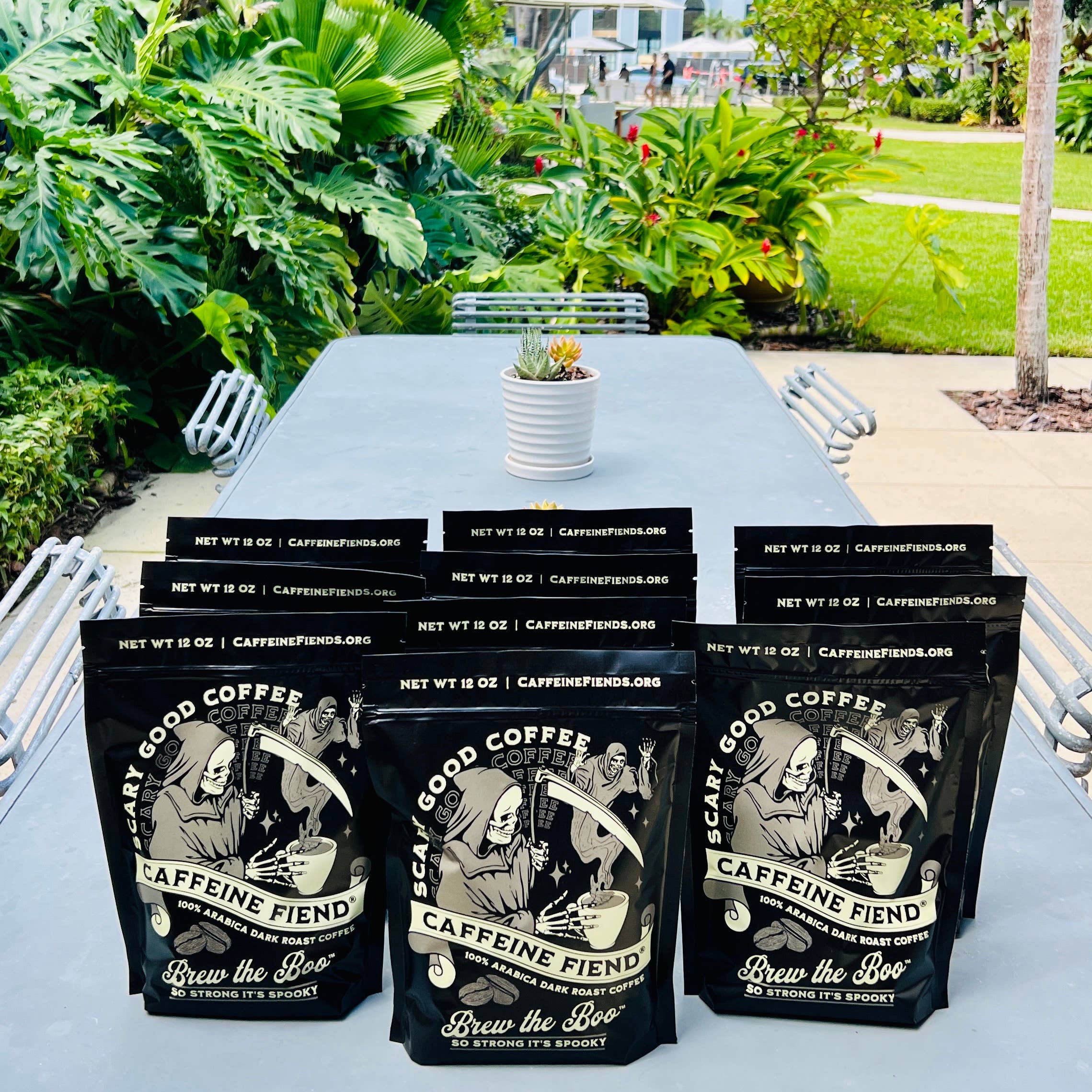 Caffeine Fiend® - Vente Café moulu - Caffeine Fiend® — Café Arabica 100 % Torréfaction Foncée (moulu)1