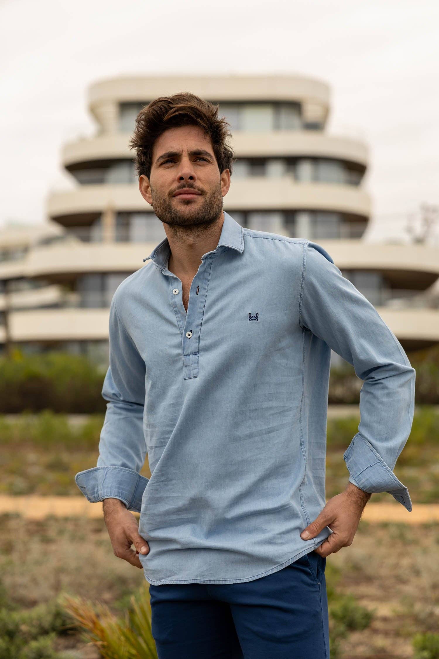 Custi Mikelo: Made in Spain - Vendita all'ingrosso Camicia - Uomo - Maglietta Sport Denim | Chiaro2
