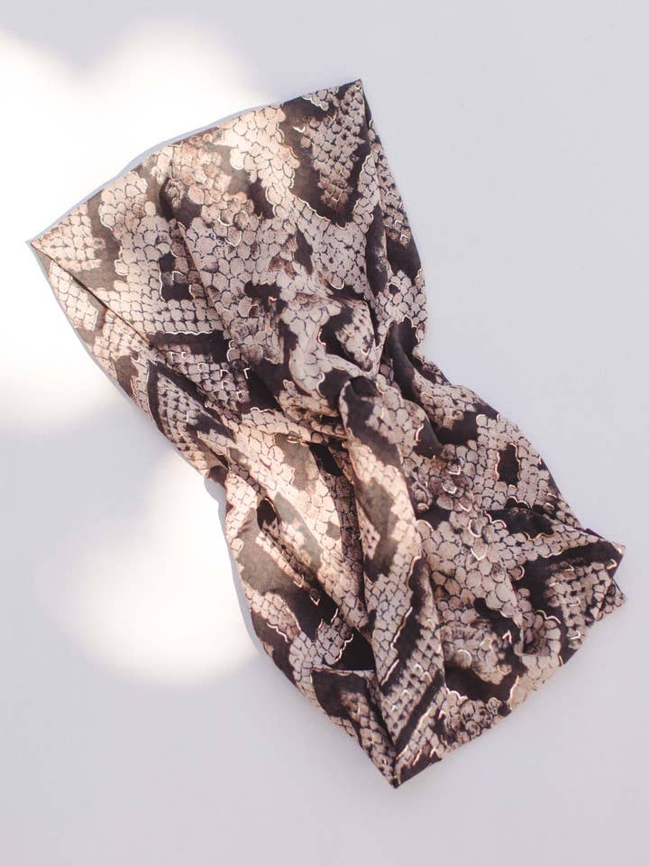 Bandeau Python Doré pour la vente par Space 46 Wholesale
