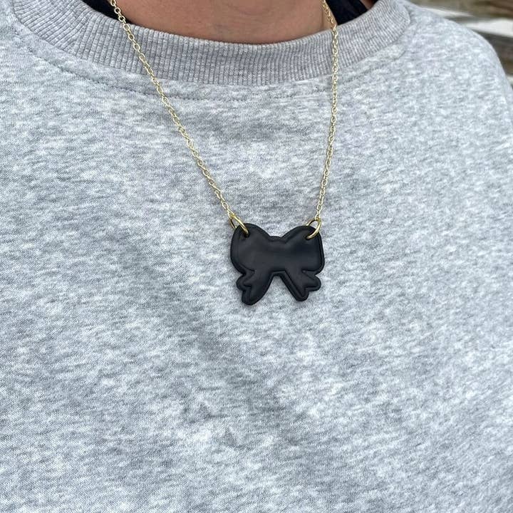 Jewelry By Elina Dahl - Wholesale Pendant/Charm Necklace - Necklace black bow.